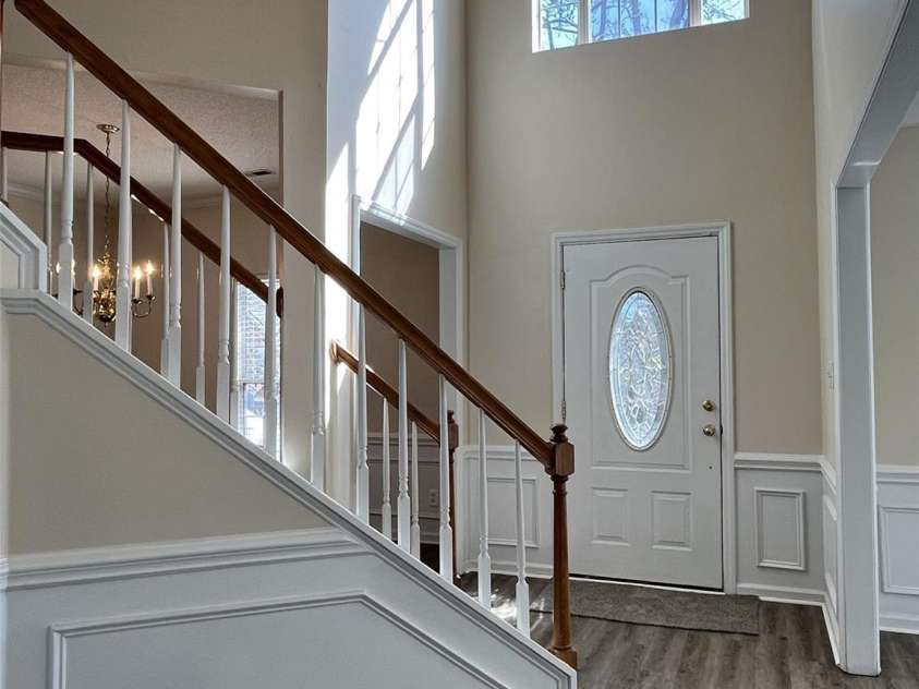 6827 Neuhoff Lane, Charlotte, NC 28269.  MLS# CAR4227183, YatesRealty ID 11879. 