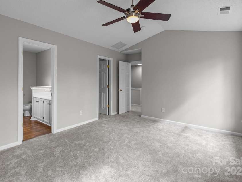 9014 Arbor Creek Drive, Charlotte, NC 28269.  MLS# CAR4225793, YatesRealty ID 1188. Main Bedroom