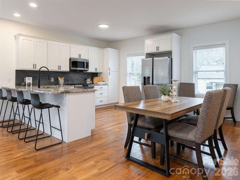 197 Chatham Road, Asheville, NC 28804.  MLS# CAR4290361, YatesRealty ID 11880. 
