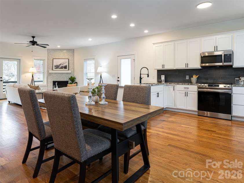 197 Chatham Road, Asheville, NC 28804.  MLS# CAR4290361, YatesRealty ID 11880. 