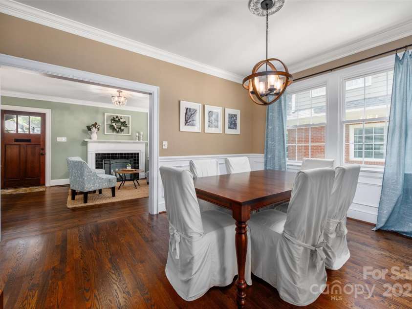 417 Dotger Avenue, Charlotte, NC 28204.  MLS# CAR4255387, YatesRealty ID 11880. 