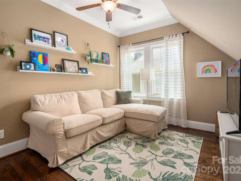 417 Dotger Avenue, Charlotte, NC 28204.  MLS# CAR4255387, YatesRealty ID 11880. 