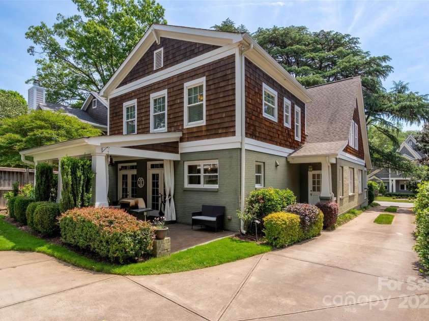 417 Dotger Avenue, Charlotte, NC 28204.  MLS# CAR4255387, YatesRealty ID 11880. 