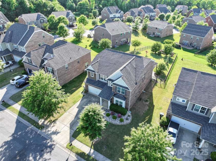 3424 Windstone Lane, Gastonia, NC 28056.  MLS# CAR4251155, YatesRealty ID 11881. 