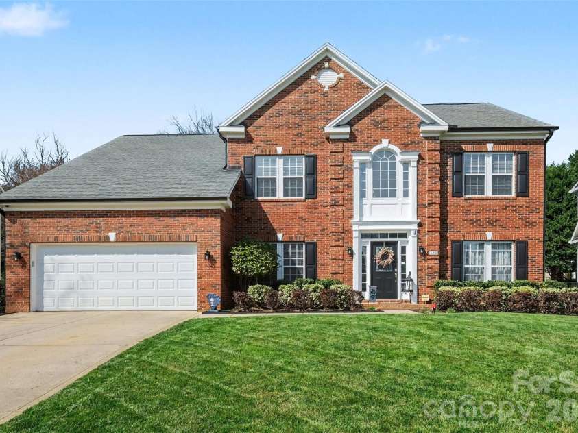 523 Whitehead Court, Fort Mill, SC 29708.  MLS# CAR4353967, YatesRealty ID 11882. 