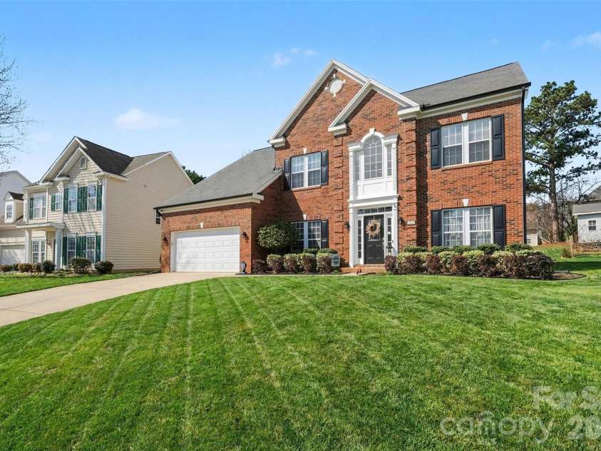 523 Whitehead Court, Fort Mill, SC 29708.  MLS# CAR4353967, YatesRealty ID 11882. 