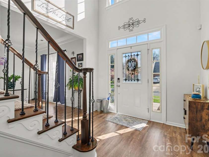 523 Whitehead Court, Fort Mill, SC 29708.  MLS# CAR4353967, YatesRealty ID 11882. 