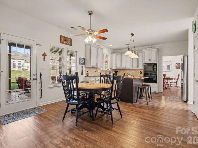523 Whitehead Court, Fort Mill, SC 29708.  MLS# CAR4353967, YatesRealty ID 11882. 