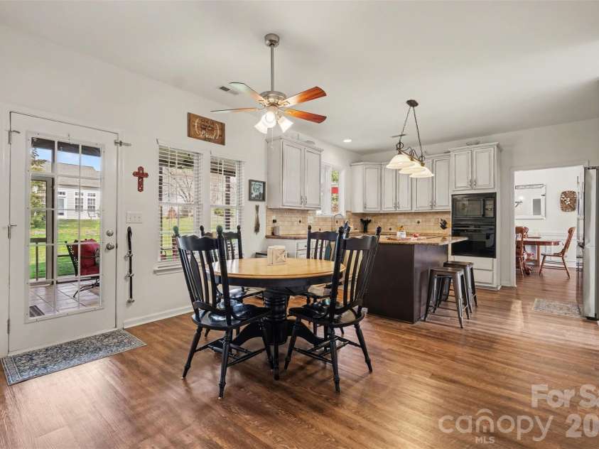 523 Whitehead Court, Fort Mill, SC 29708.  MLS# CAR4353967, YatesRealty ID 11882. 