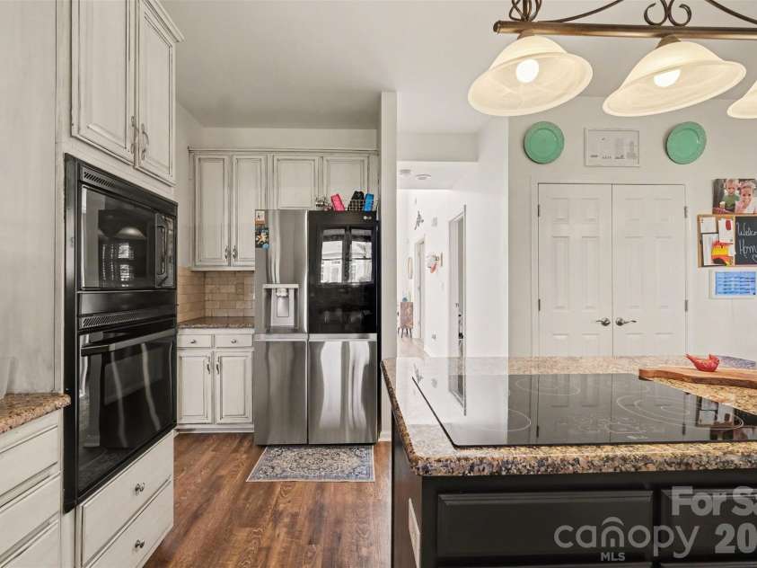 523 Whitehead Court, Fort Mill, SC 29708.  MLS# CAR4353967, YatesRealty ID 11882. 