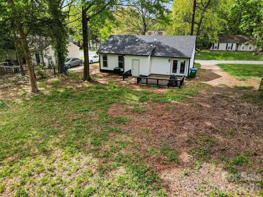 10237 Cairnsmore Place, Mint Hill, NC 28227.  MLS# CAR4363397, YatesRealty ID 11883. 