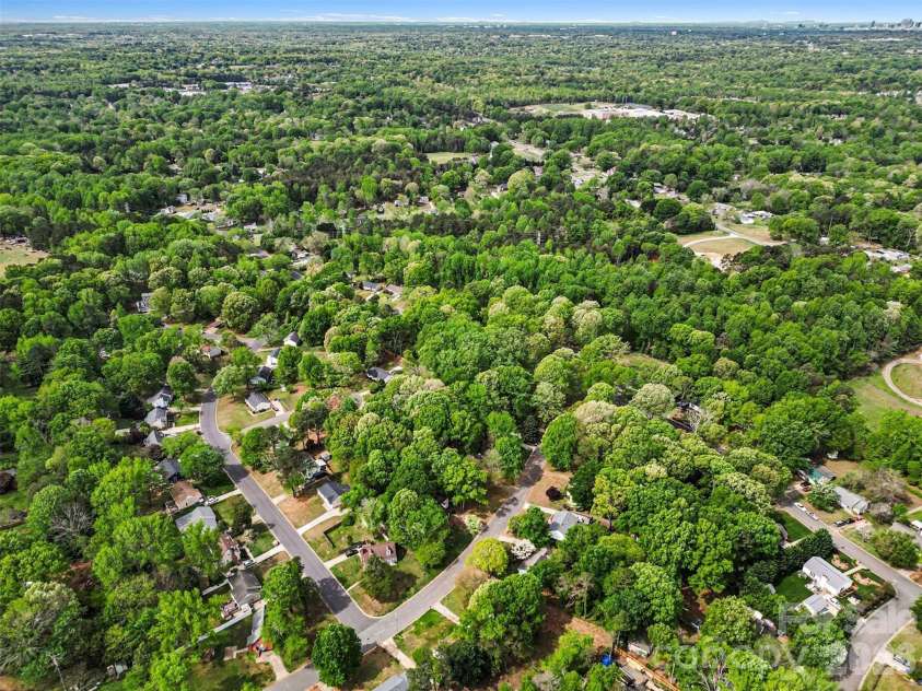 10237 Cairnsmore Place, Mint Hill, NC 28227.  MLS# CAR4363397, YatesRealty ID 11883. 