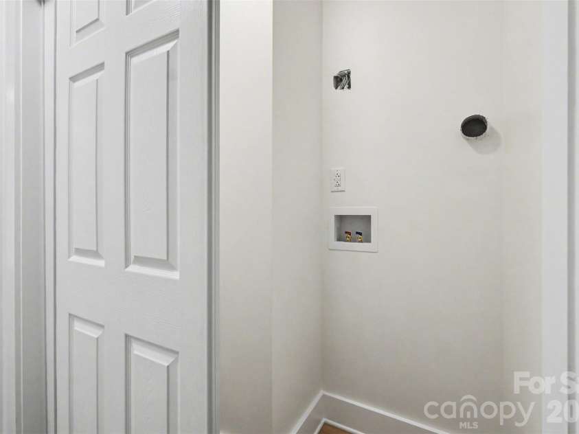 10237 Cairnsmore Place, Mint Hill, NC 28227.  MLS# CAR4363397, YatesRealty ID 11883. Laundry closet