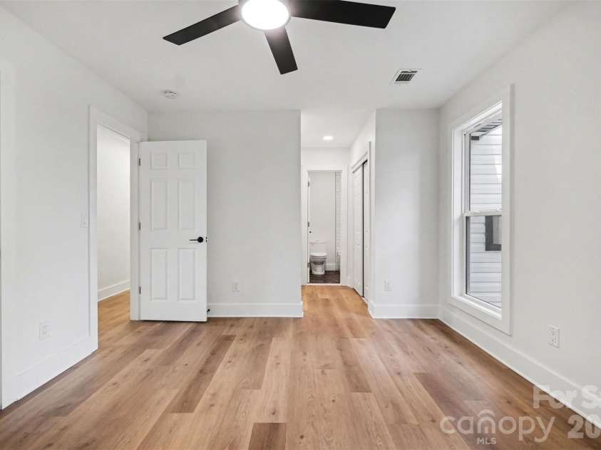 10237 Cairnsmore Place, Mint Hill, NC 28227.  MLS# CAR4363397, YatesRealty ID 11883. Primary bedroom