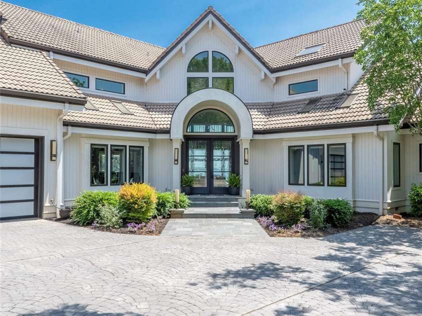 3386 Governors Island Drive, Denver, NC 28037.  MLS# CAR4255222, YatesRealty ID 11883. 