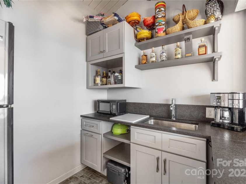 3386 Governors Island Drive, Denver, NC 28037.  MLS# CAR4255222, YatesRealty ID 11883. 