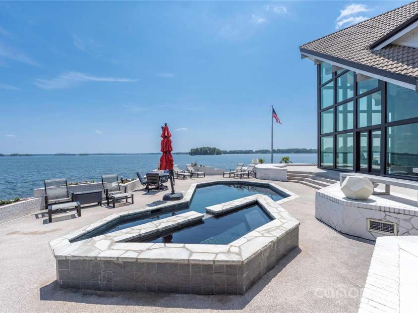 3386 Governors Island Drive, Denver, NC 28037.  MLS# CAR4255222, YatesRealty ID 11883. 