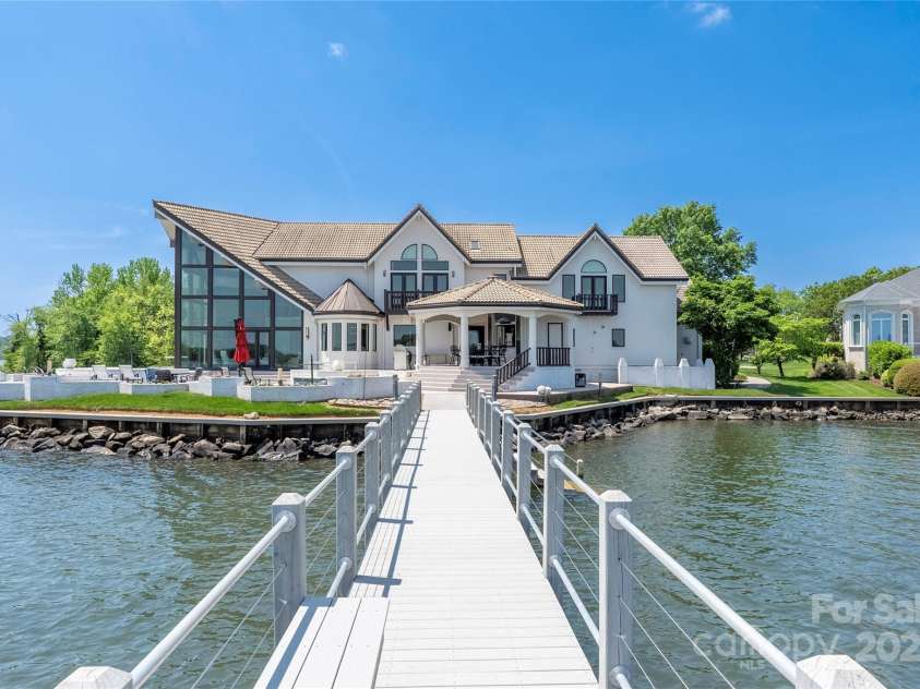 3386 Governors Island Drive, Denver, NC 28037.  MLS# CAR4255222, YatesRealty ID 11883. 