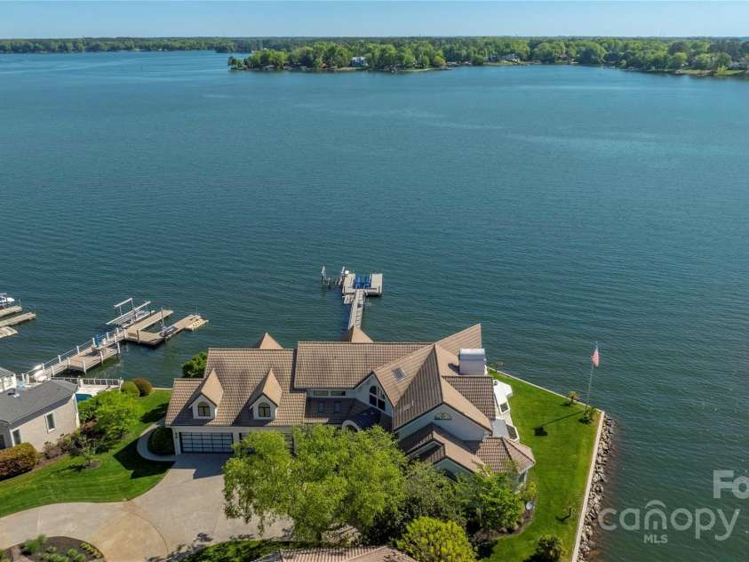 3386 Governors Island Drive, Denver, NC 28037.  MLS# CAR4255222, YatesRealty ID 11883. 