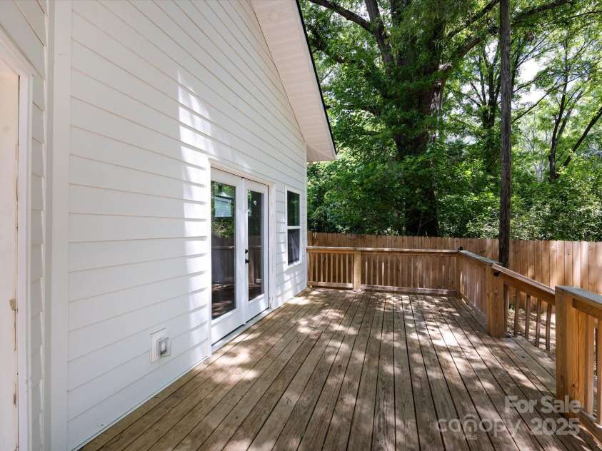 3007 West Boulevard, Charlotte, NC 28208.  MLS# CAR4249716, YatesRealty ID 11884. Deck side view
