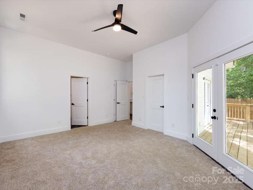 3007 West Boulevard, Charlotte, NC 28208.  MLS# CAR4249716, YatesRealty ID 11884. Master side profile