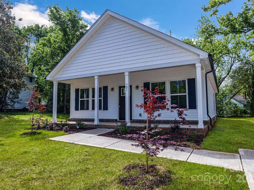 321 Whitner Street, Rock Hill, SC 29732.  MLS# CAR4257336, YatesRealty ID 11885. 