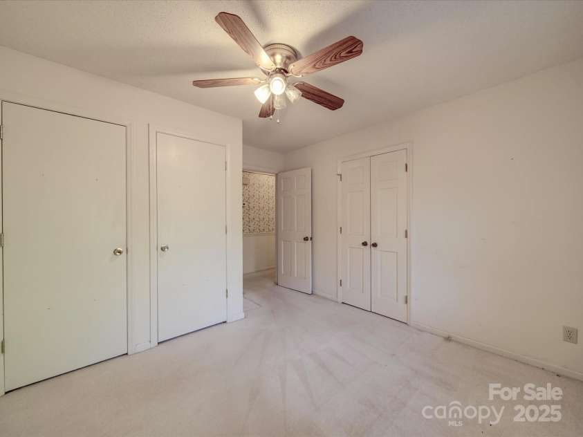 1604 Buckingham Avenue, Gastonia, NC 28054.  MLS# CAR4239764, YatesRealty ID 11888. 