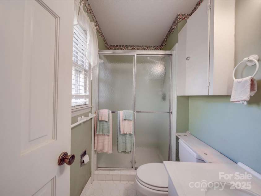 1604 Buckingham Avenue, Gastonia, NC 28054.  MLS# CAR4239764, YatesRealty ID 11888. 