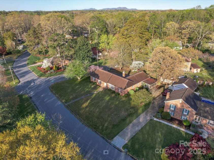 1604 Buckingham Avenue, Gastonia, NC 28054.  MLS# CAR4239764, YatesRealty ID 11888. 