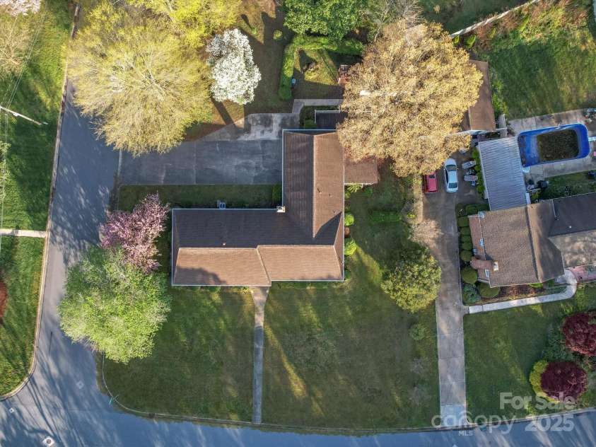 1604 Buckingham Avenue, Gastonia, NC 28054.  MLS# CAR4239764, YatesRealty ID 11888. 