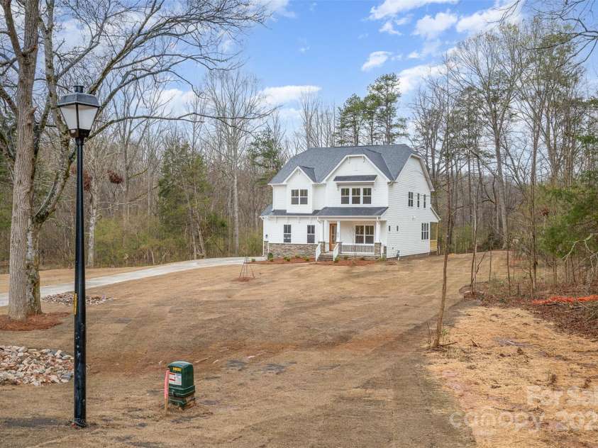 558 Edmunds Lane, Clover, SC 29710.  MLS# CAR4232686, YatesRealty ID 11890. 