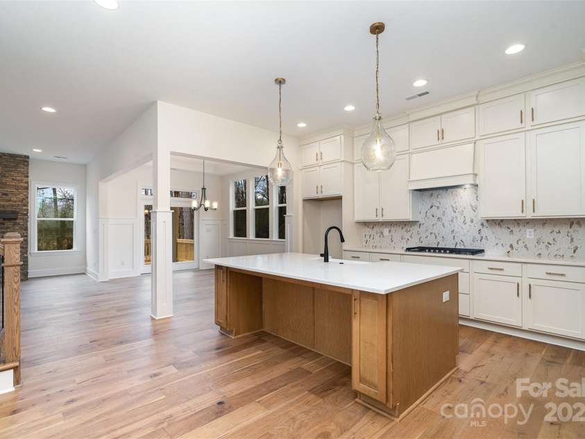 558 Edmunds Lane, Clover, SC 29710.  MLS# CAR4232686, YatesRealty ID 11890. 