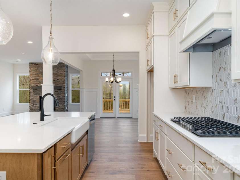 558 Edmunds Lane, Clover, SC 29710.  MLS# CAR4232686, YatesRealty ID 11890. 