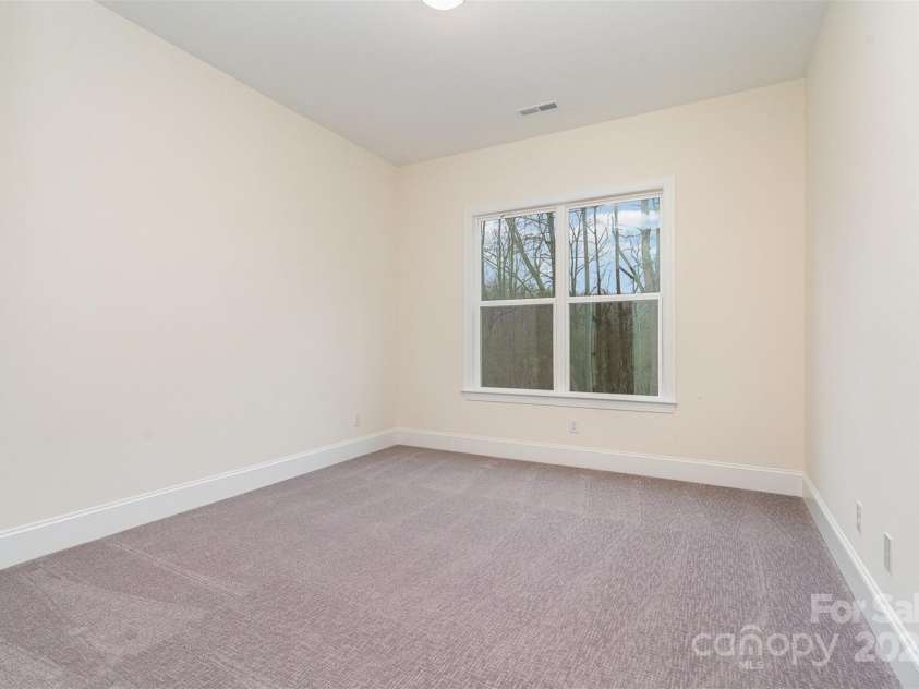 558 Edmunds Lane, Clover, SC 29710.  MLS# CAR4232686, YatesRealty ID 11890. 