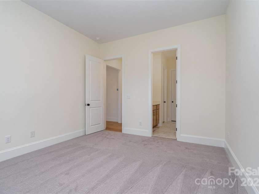 558 Edmunds Lane, Clover, SC 29710.  MLS# CAR4232686, YatesRealty ID 11890. 