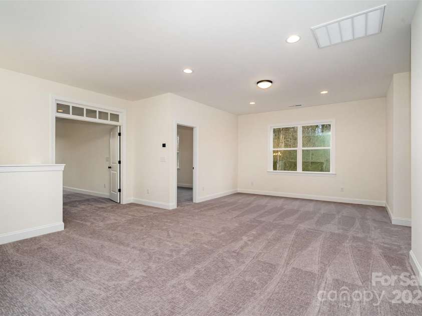 558 Edmunds Lane, Clover, SC 29710.  MLS# CAR4232686, YatesRealty ID 11890. 