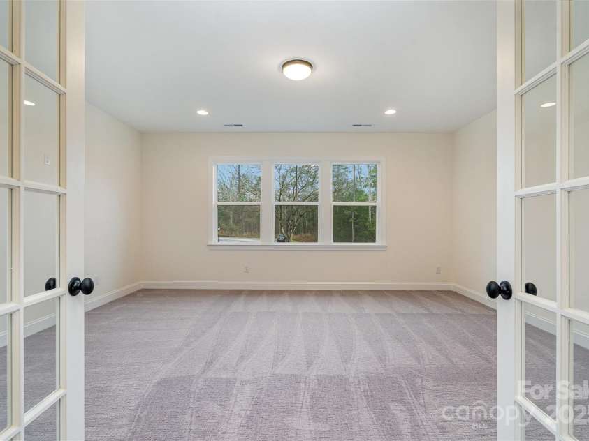 558 Edmunds Lane, Clover, SC 29710.  MLS# CAR4232686, YatesRealty ID 11890. 