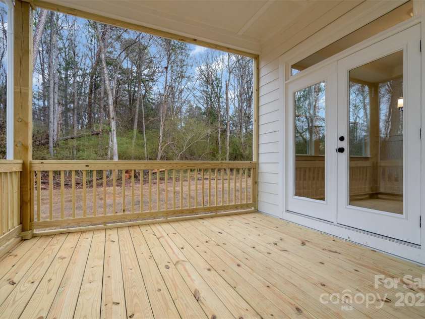 558 Edmunds Lane, Clover, SC 29710.  MLS# CAR4232686, YatesRealty ID 11890. 