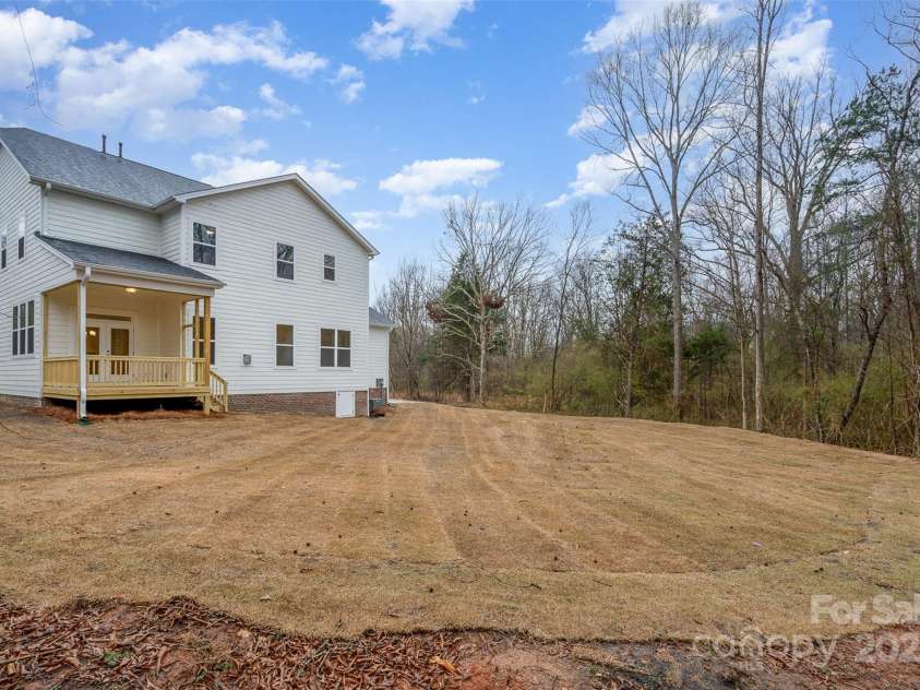 558 Edmunds Lane, Clover, SC 29710.  MLS# CAR4232686, YatesRealty ID 11890. 