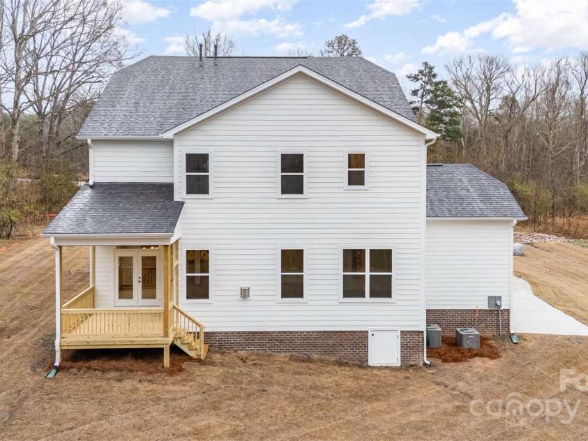 558 Edmunds Lane, Clover, SC 29710.  MLS# CAR4232686, YatesRealty ID 11890. 