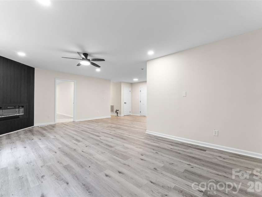 8608 Willhill Road, Mint Hill, NC 28227.  MLS# CAR4346326, YatesRealty ID 11891. 
