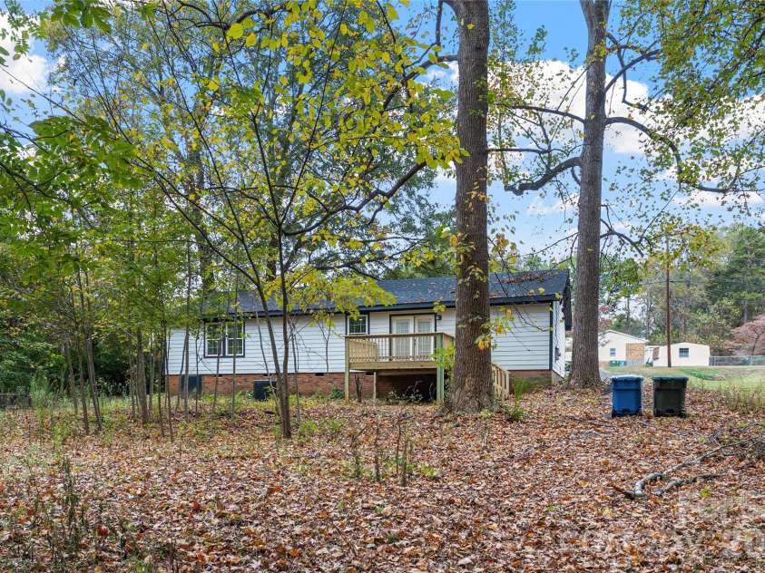 8608 Willhill Road, Mint Hill, NC 28227.  MLS# CAR4346326, YatesRealty ID 11891. 