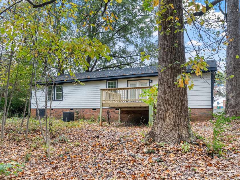 8608 Willhill Road, Mint Hill, NC 28227.  MLS# CAR4346326, YatesRealty ID 11891. 