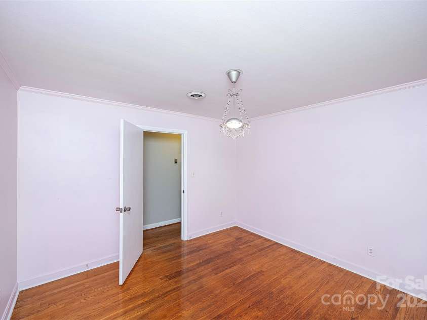 134 Piedmont Drive, Kannapolis, NC 28081.  MLS# CAR4247129, YatesRealty ID 11892. 