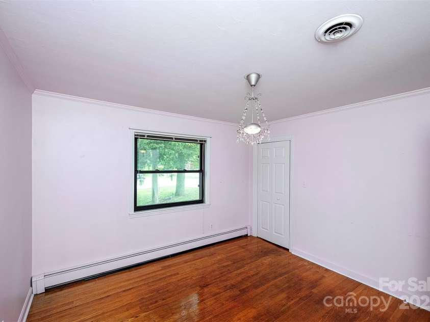 134 Piedmont Drive, Kannapolis, NC 28081.  MLS# CAR4247129, YatesRealty ID 11892. 