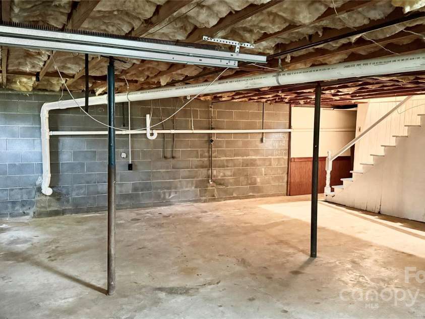 134 Piedmont Drive, Kannapolis, NC 28081.  MLS# CAR4247129, YatesRealty ID 11892. 