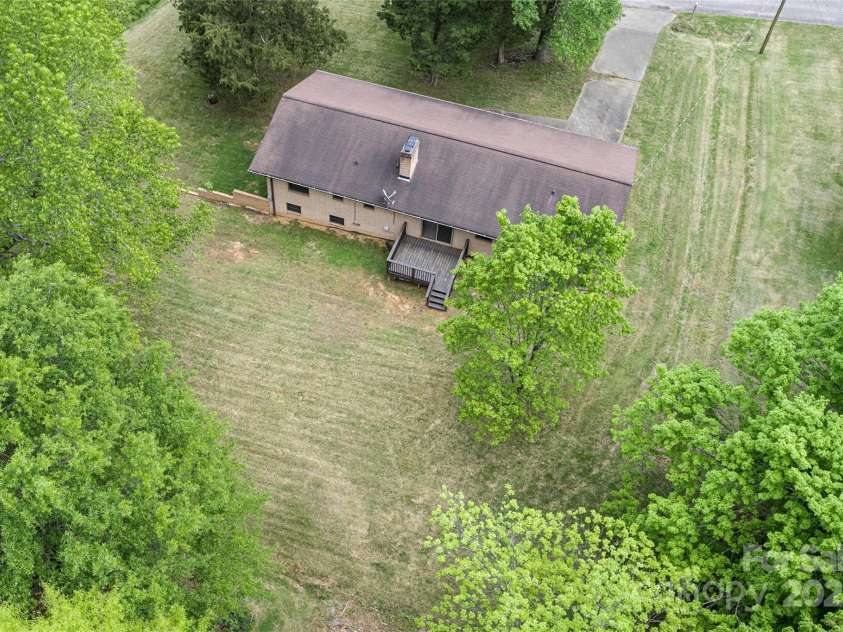 134 Piedmont Drive, Kannapolis, NC 28081.  MLS# CAR4247129, YatesRealty ID 11892. 
