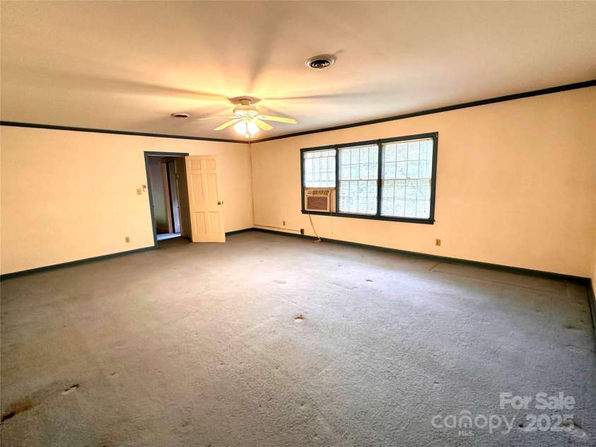 1506 Dallas Cherryville Highway, Dallas, NC 28034.  MLS# CAR4153907, YatesRealty ID 11894. 