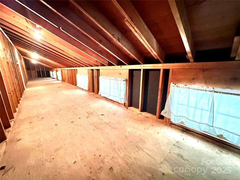 1506 Dallas Cherryville Highway, Dallas, NC 28034.  MLS# CAR4153907, YatesRealty ID 11894. 