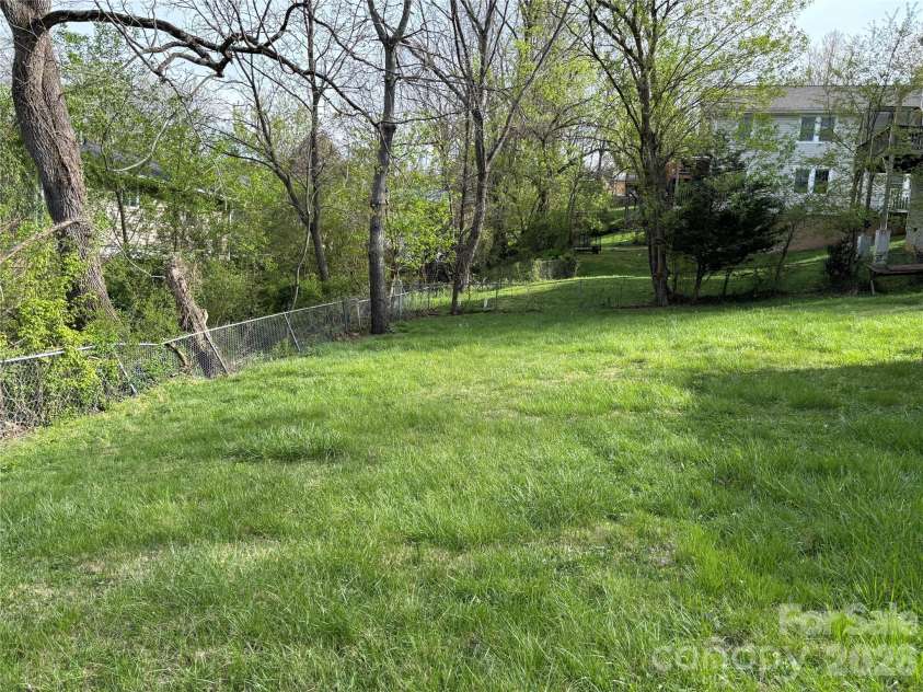71 Balm Grove Avenue, Asheville, NC 28806.  MLS# CAR4366800, YatesRealty ID 11894. Additional Lot